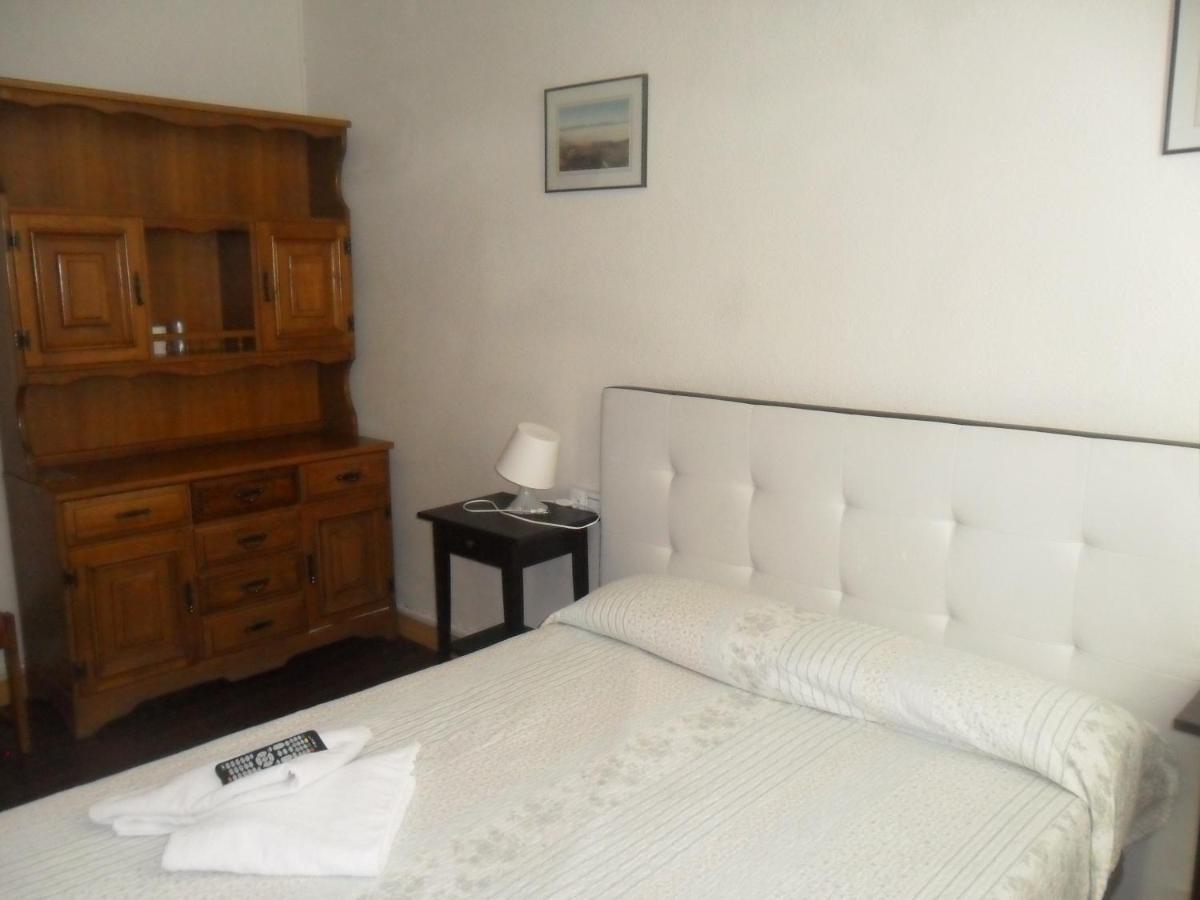 Hostal Porta De Nuria Ribes De Freser Dış mekan fotoğraf