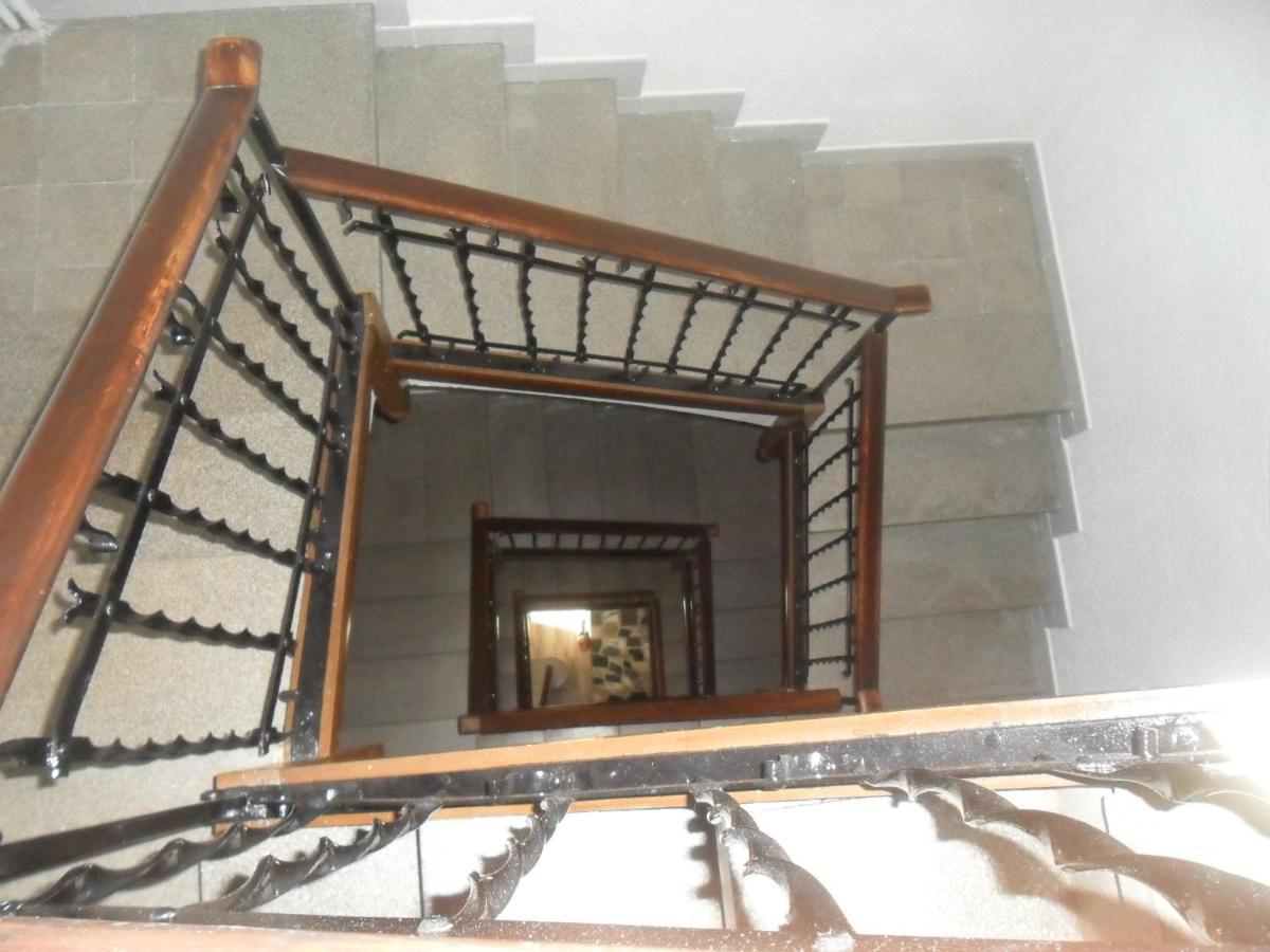 Hostal Porta De Nuria Ribes De Freser Dış mekan fotoğraf