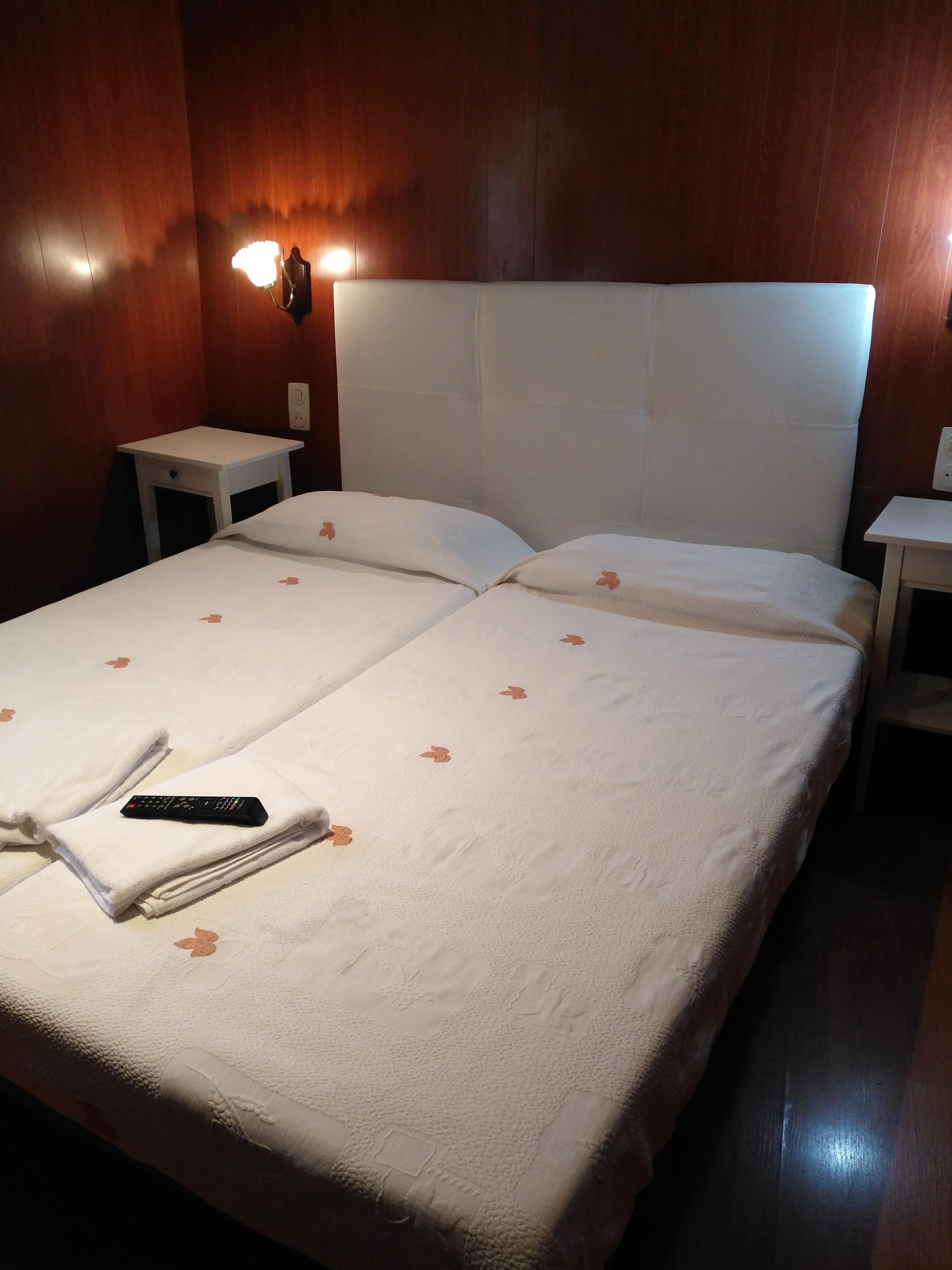 Hostal Porta De Nuria Ribes De Freser Dış mekan fotoğraf