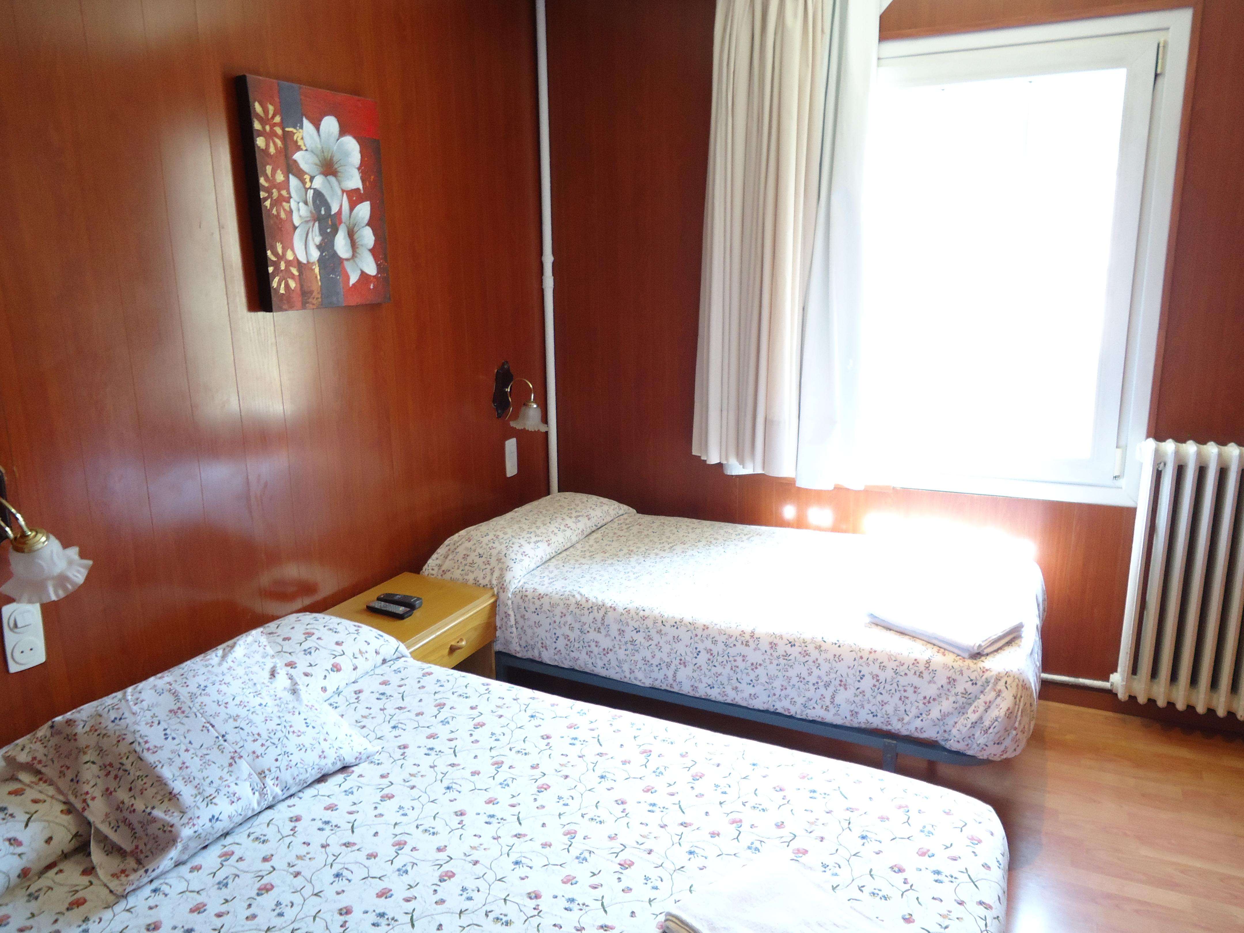 Hostal Porta De Nuria Ribes De Freser Dış mekan fotoğraf