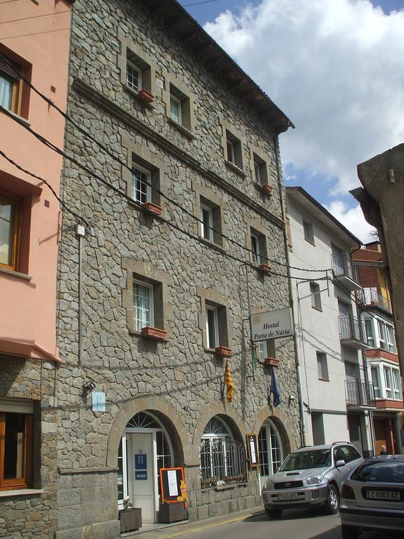 Hostal Porta De Nuria Ribes De Freser Dış mekan fotoğraf