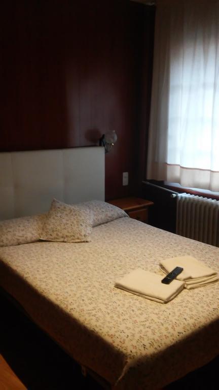Hostal Porta De Nuria Ribes De Freser Dış mekan fotoğraf