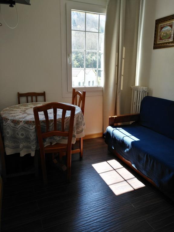 Hostal Porta De Nuria Ribes De Freser Dış mekan fotoğraf